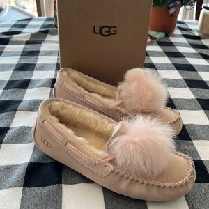 UGG Dakota Pom Pom Slippers